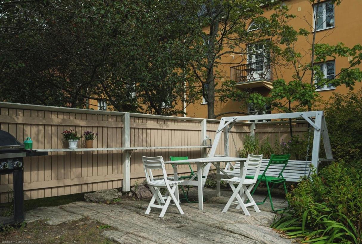 Wooden House Studio With Shared Garden Helsinki Eksteriør billede